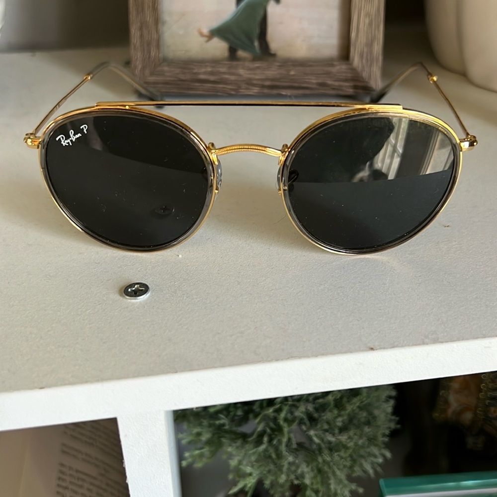 Gold plated raybans polarized